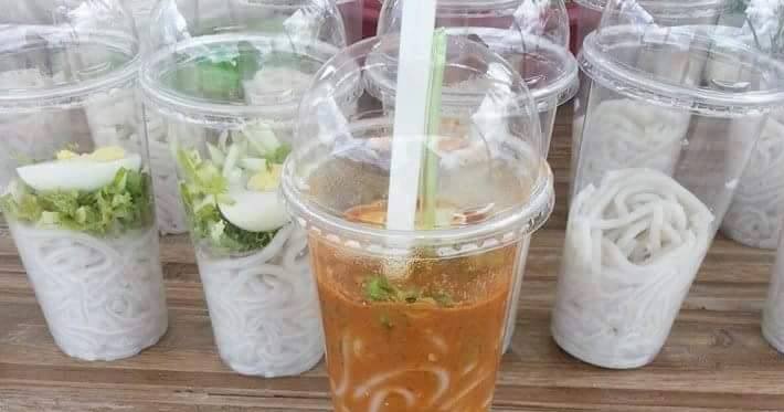 This Stall Will Change The Way You Eat Laksa, Forever…