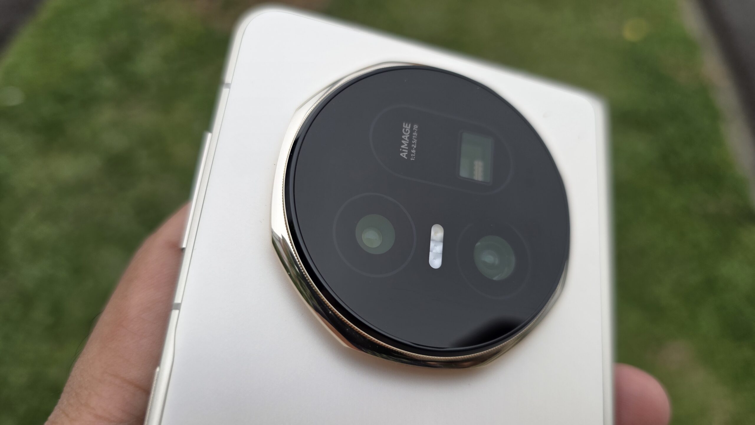 HONOR Magic V5 camera