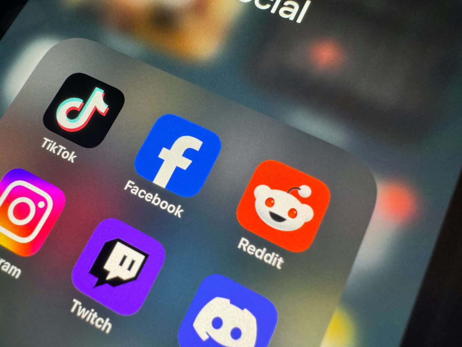 Reddit Files Lawsuit Against Australia’s Social Media Ban
