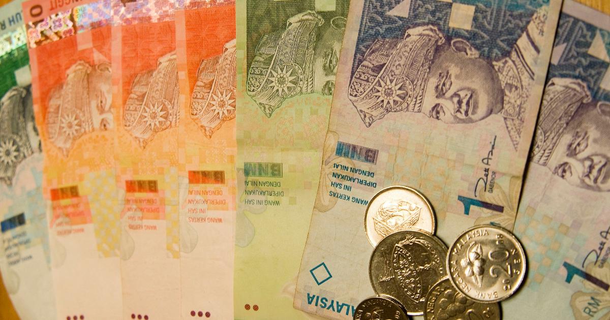 S’poreans Earn Nearly Double Our Salaries. Here’s Why Malaysia’s Wage Problem Won’t Fix Itself